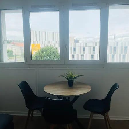 Cozy Flat,free Parking, Close To The Train Station Lejlighed