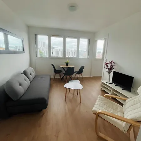 Cozy Flat,free Parking, Close To The Train Station Lejlighed